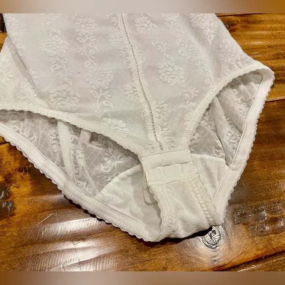 Vintage Flexees white stretch bodysuit shapewear - Picture 6 of 13